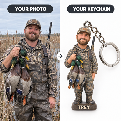 Duck hunting photo turned into a figurine keychain TREY